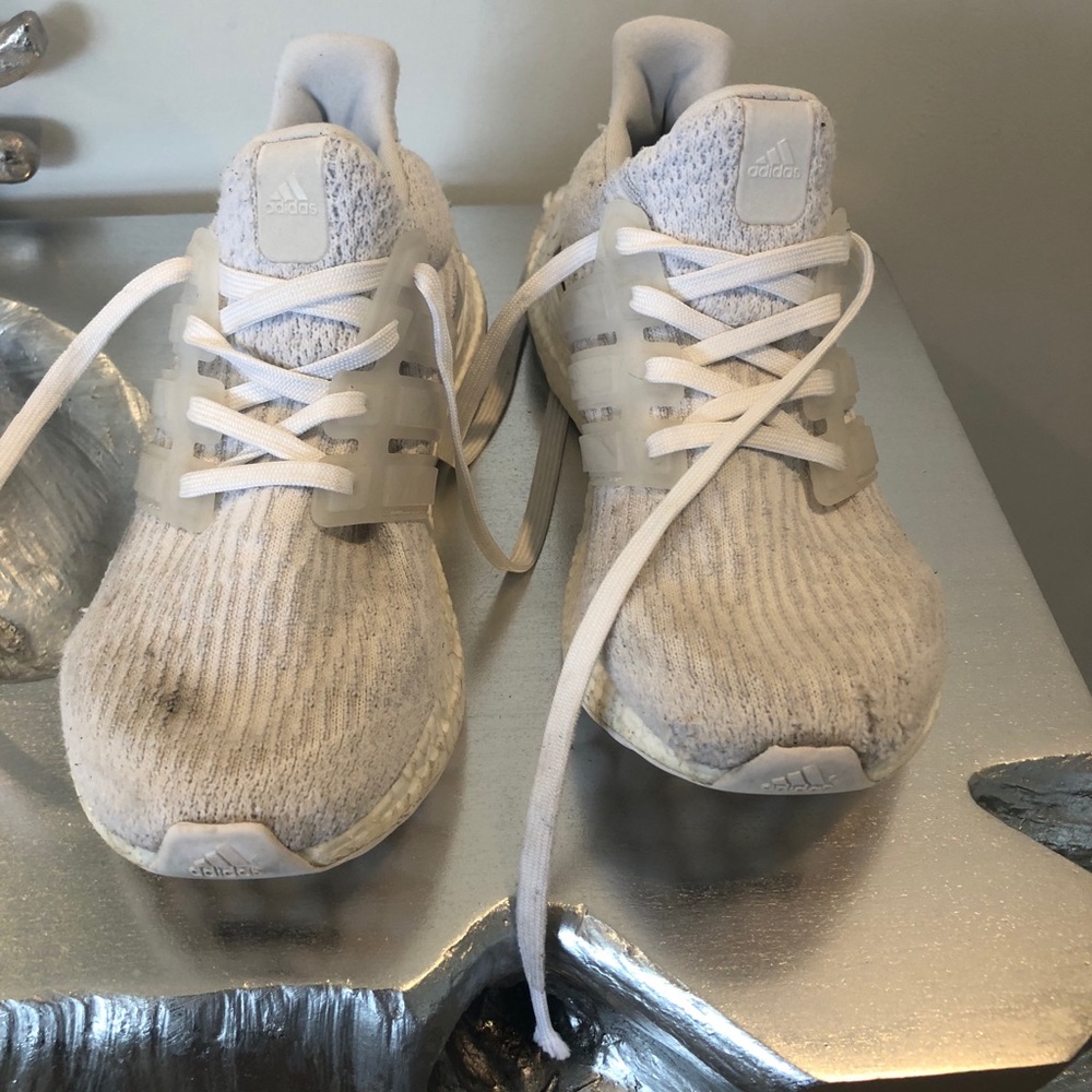 Adidas boys shoe